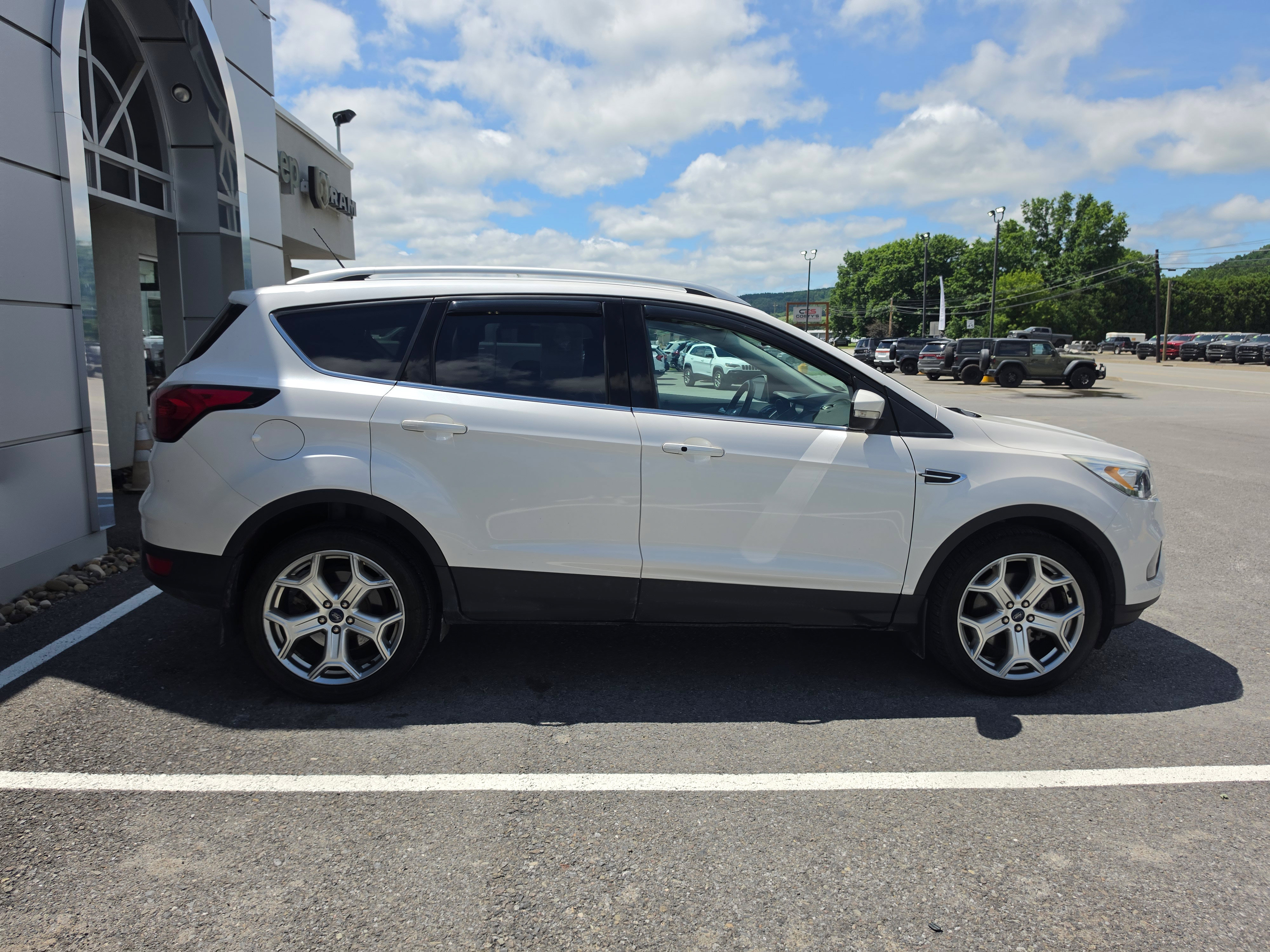 Used 2019 Ford Escape Titanium AWD/4WD video 2