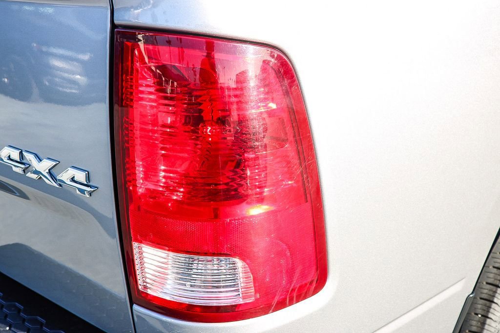 Used 2024 RAM 1500 Classic SLT image 9