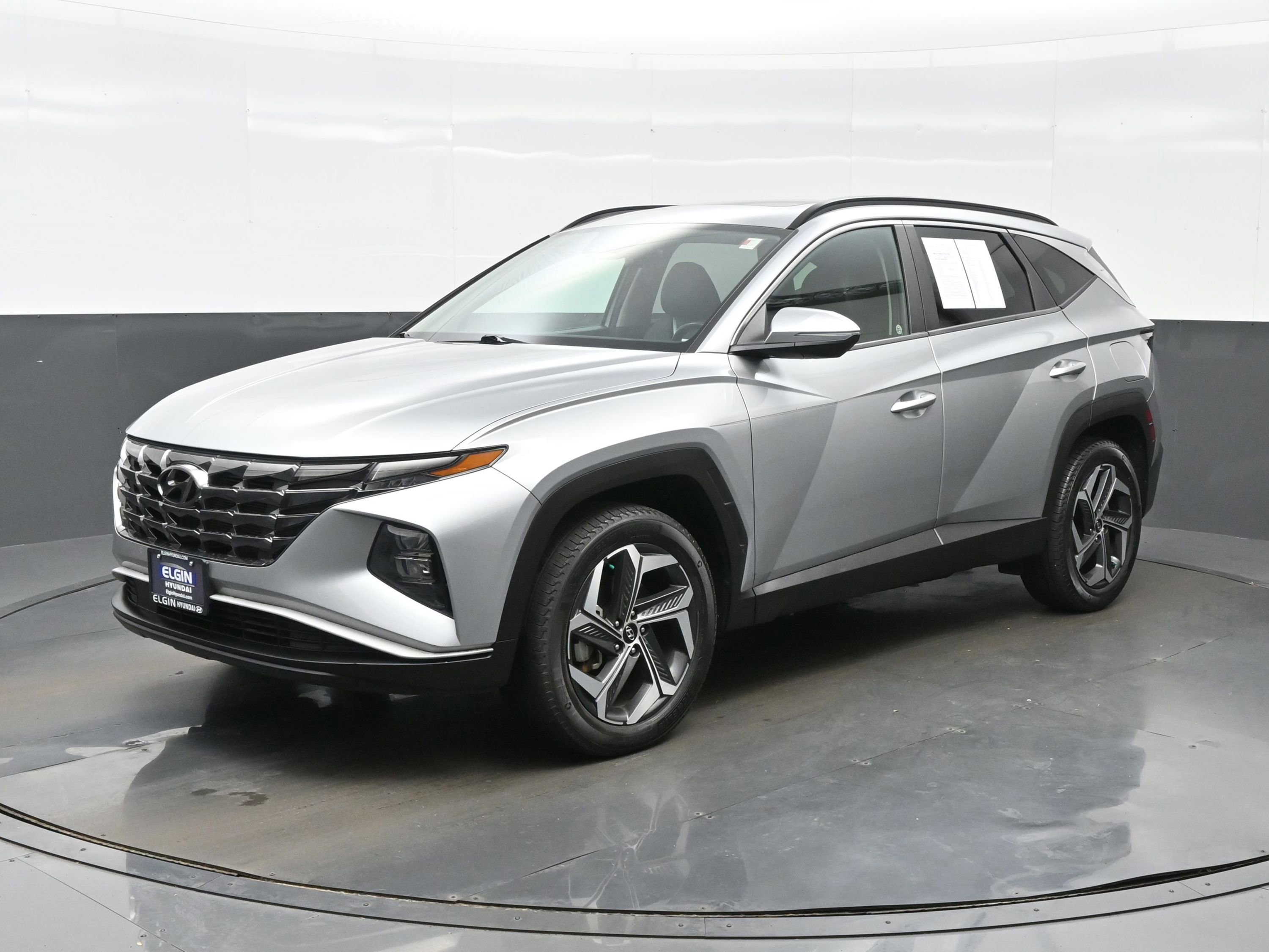 Used 2022 Hyundai Tucson SEL w/ Convenience + Premium Package AWD/4WD image 2