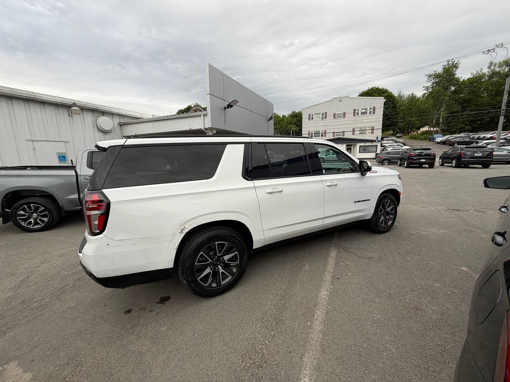 Used 2021 Chevrolet Suburban Z71 w/ Z71 Off-Road Package AWD/4WD image 6