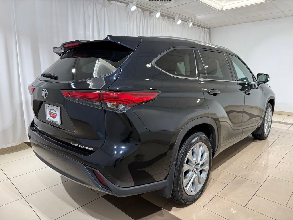 Used 2023 Toyota Highlander Limited AWD/4WD image 5