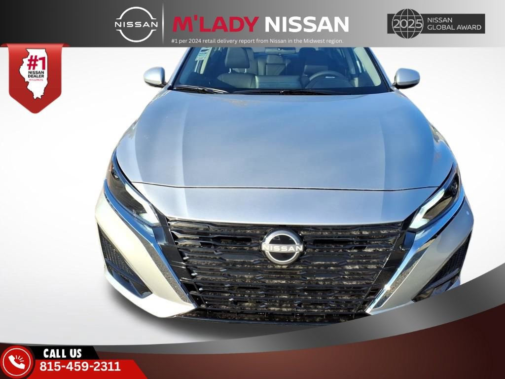 New 2025 Nissan Altima 2.5 SL image 2