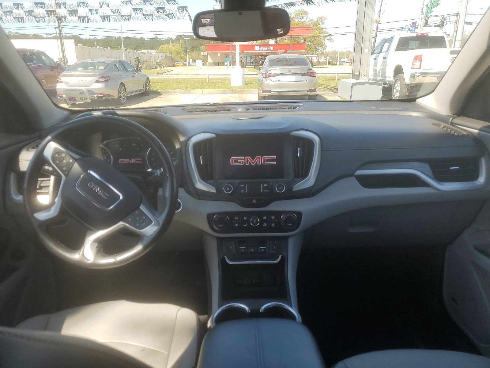 Used 2020 GMC Terrain SLT w/ Preferred Package image 9