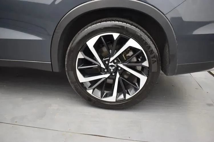Used 2024 Mitsubishi Outlander FWD image 36