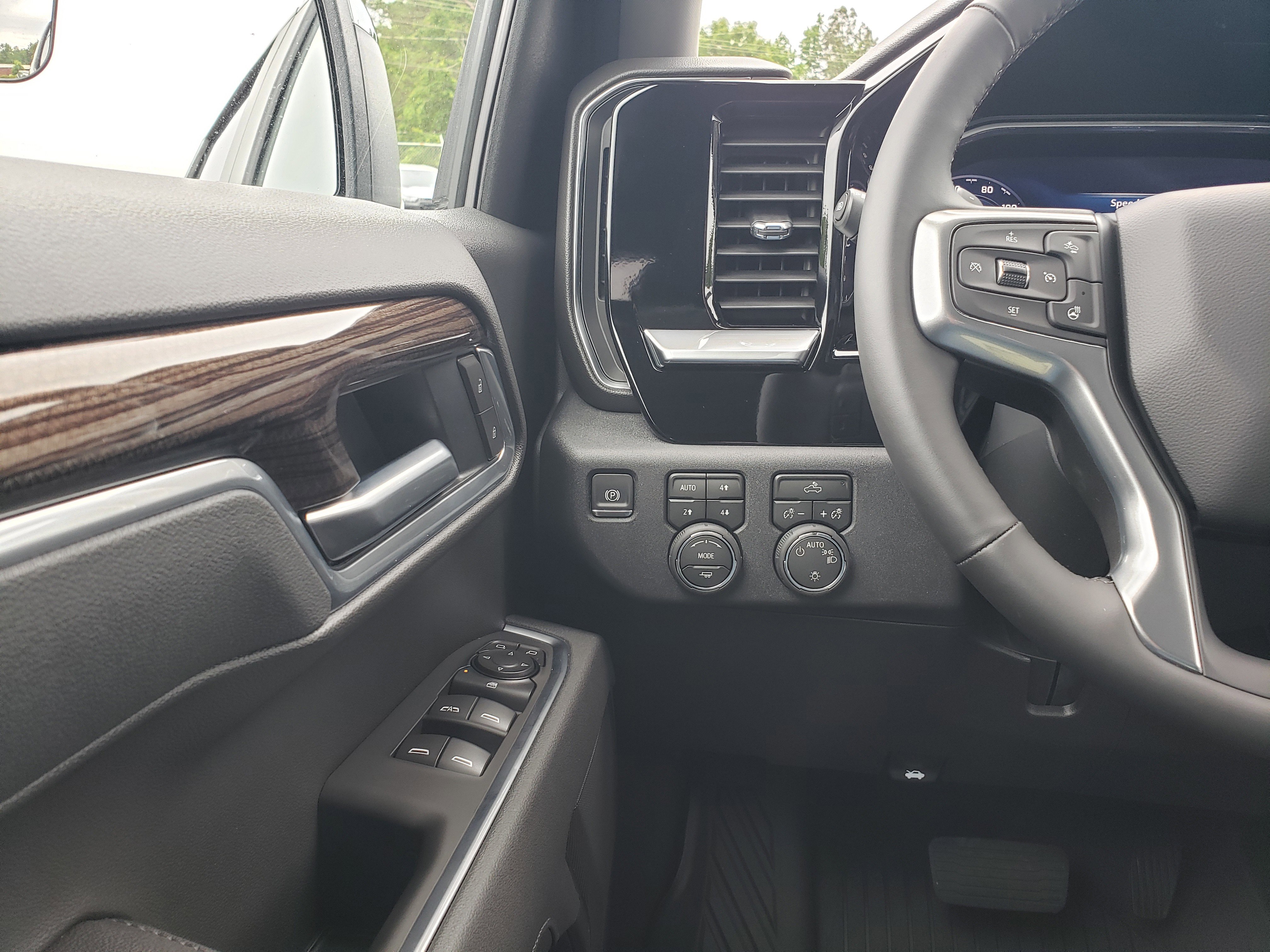 New 2026 Chevrolet Silverado 1500 LT AWD/4WD image 12