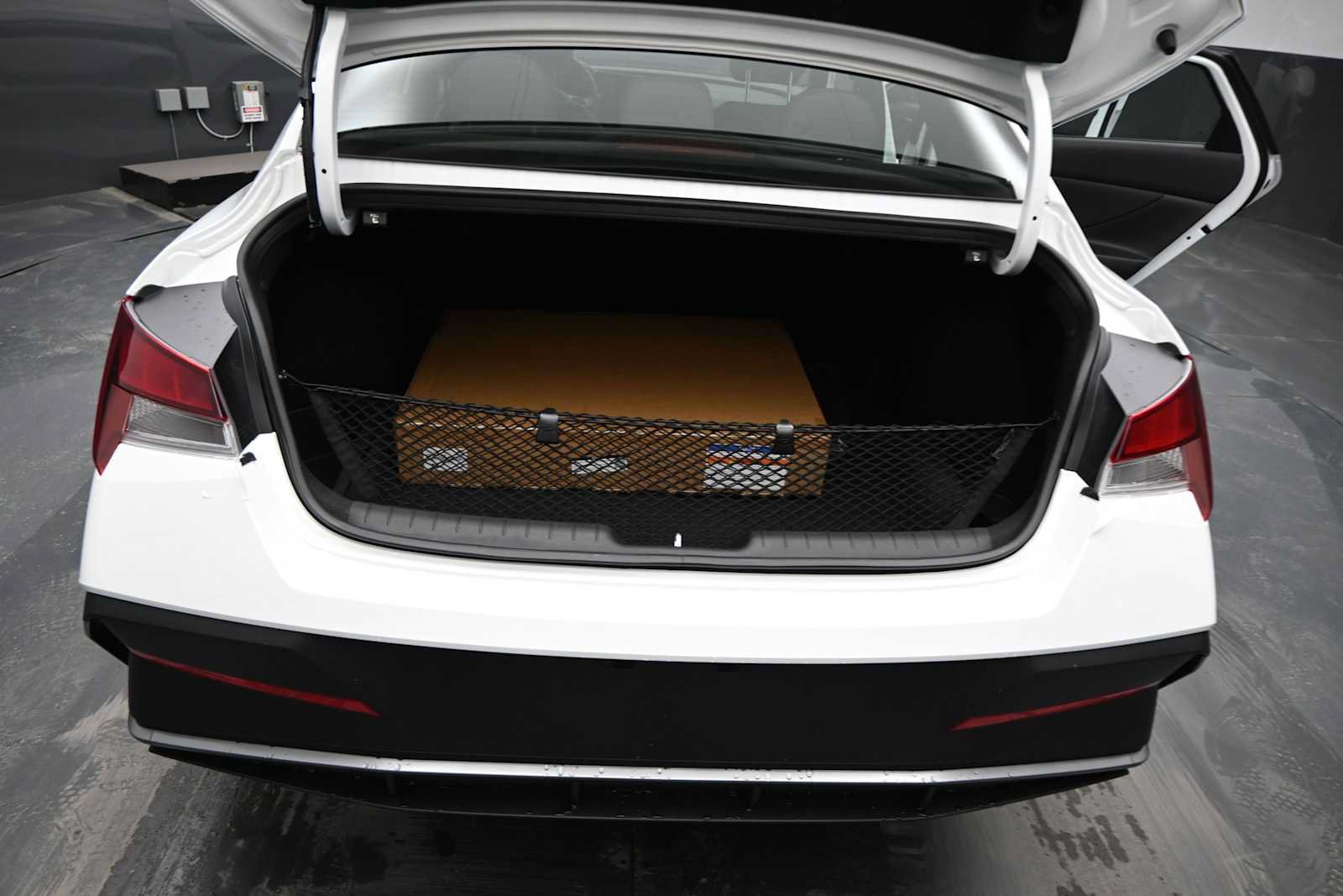 New 2026 Hyundai Elantra SEL Sport FWD image 14