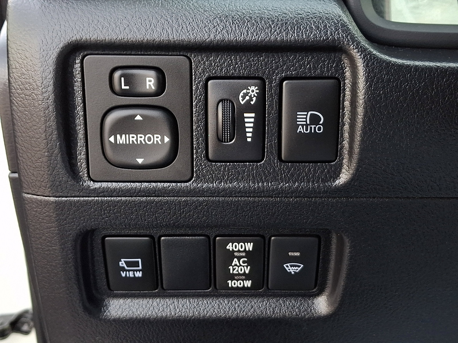 Used 2023 Toyota 4Runner Limited image 28