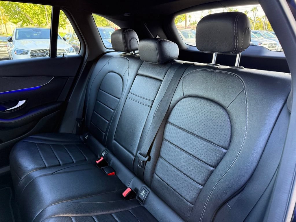 Used 2020 Mercedes-Benz GLC 300 4MATIC w/ Parking Assistance Package image 14