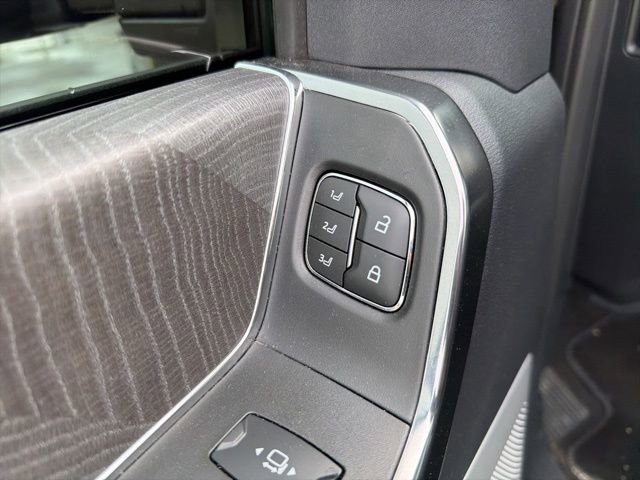 Used 2025 Ford F450 Platinum AWD/4WD image 26