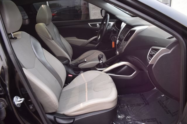Used 2012 Hyundai Veloster w/ Style Pkg FWD image 35