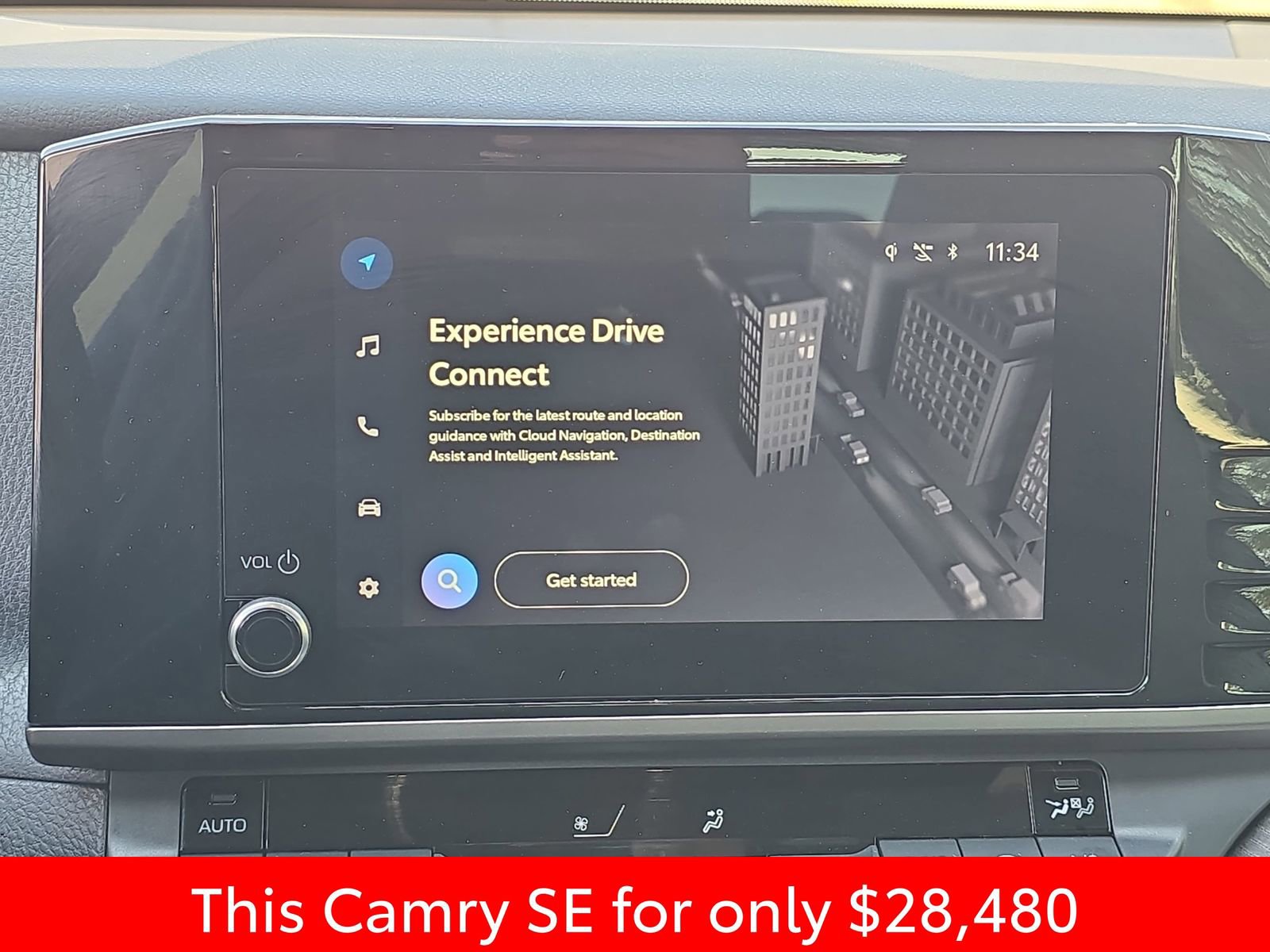 Used 2025 Toyota Camry SE w/ Convenience Package image 27