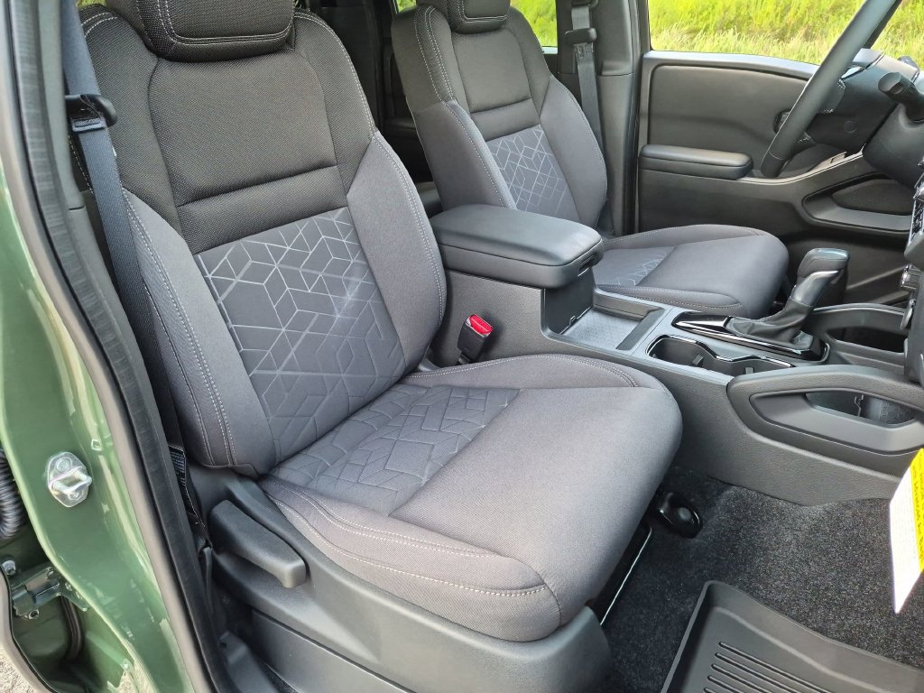 New 2027 Nissan Frontier SV w/ All-Weather Content Package RWD image 31