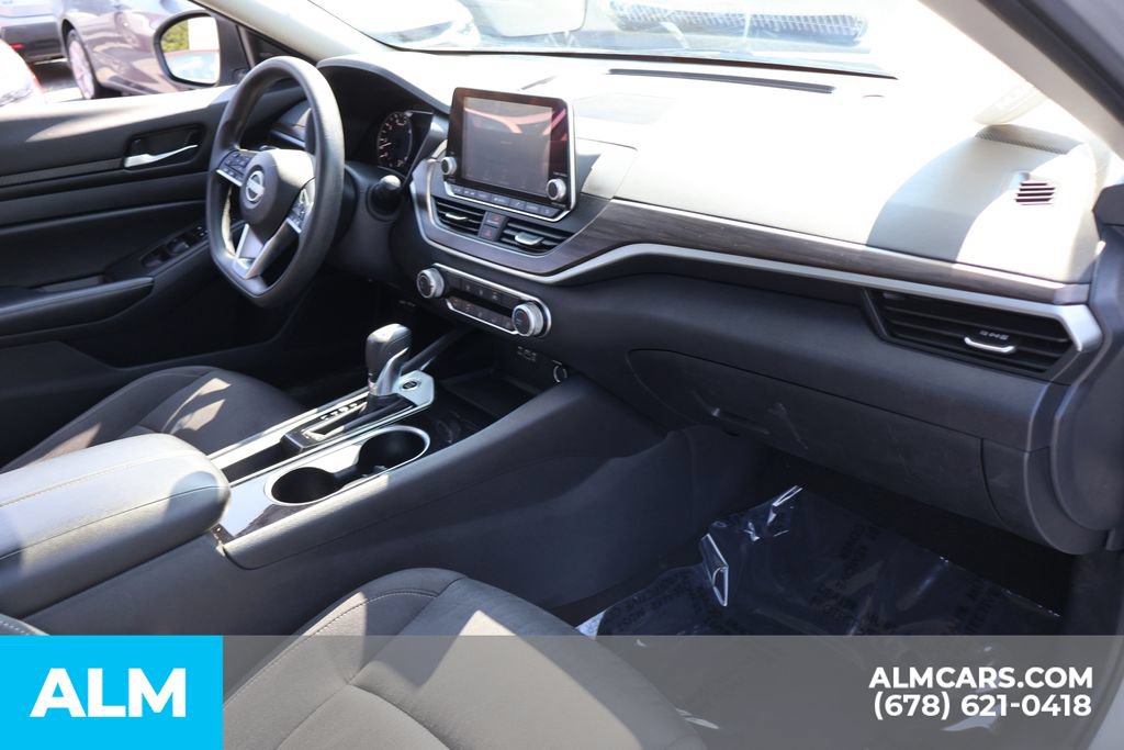 Used 2024 Nissan Altima 2.5 SV FWD image 27