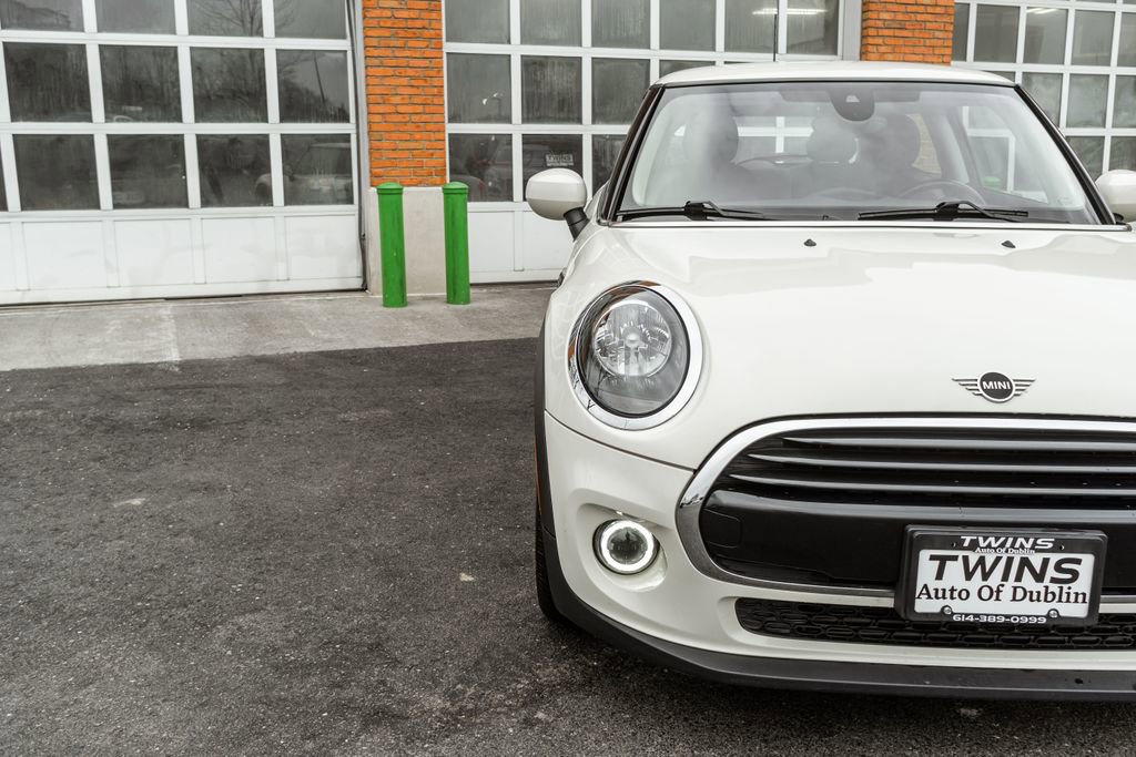 Used 2020 MINI Cooper 2-Door Hardtop image 35