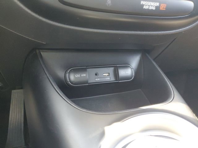 Used 2018 Kia Soul Base image 21