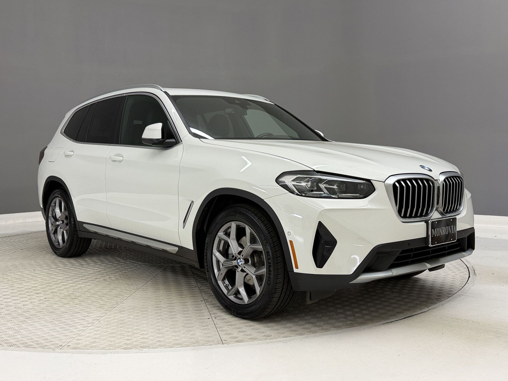 Used 2024 BMW X3 sDrive30i w/ Convenience Package RWD image 7