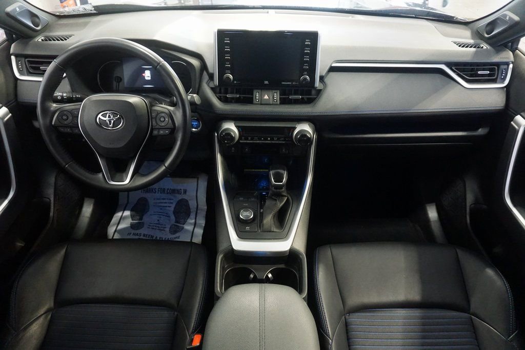 Used 2020 Toyota RAV4 XSE image 27