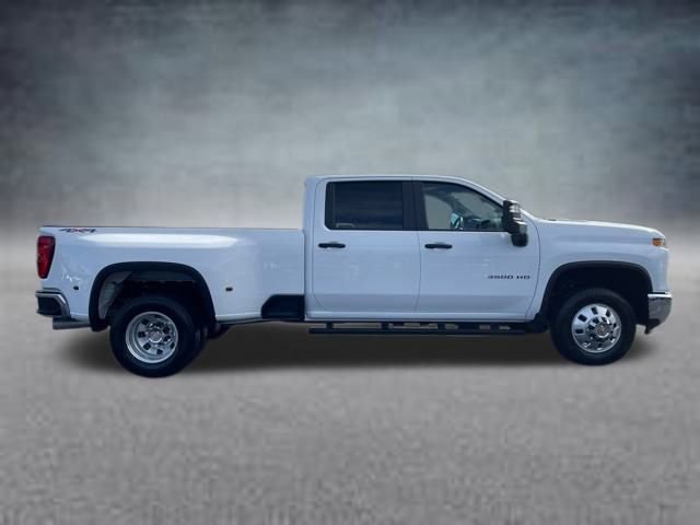 Used 2025 Chevrolet Silverado 3500 W/T image 4