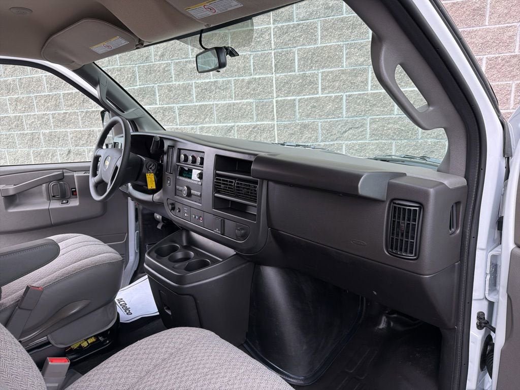 New 2026 Chevrolet Express 3500 w/ Power Convenience Package image 35