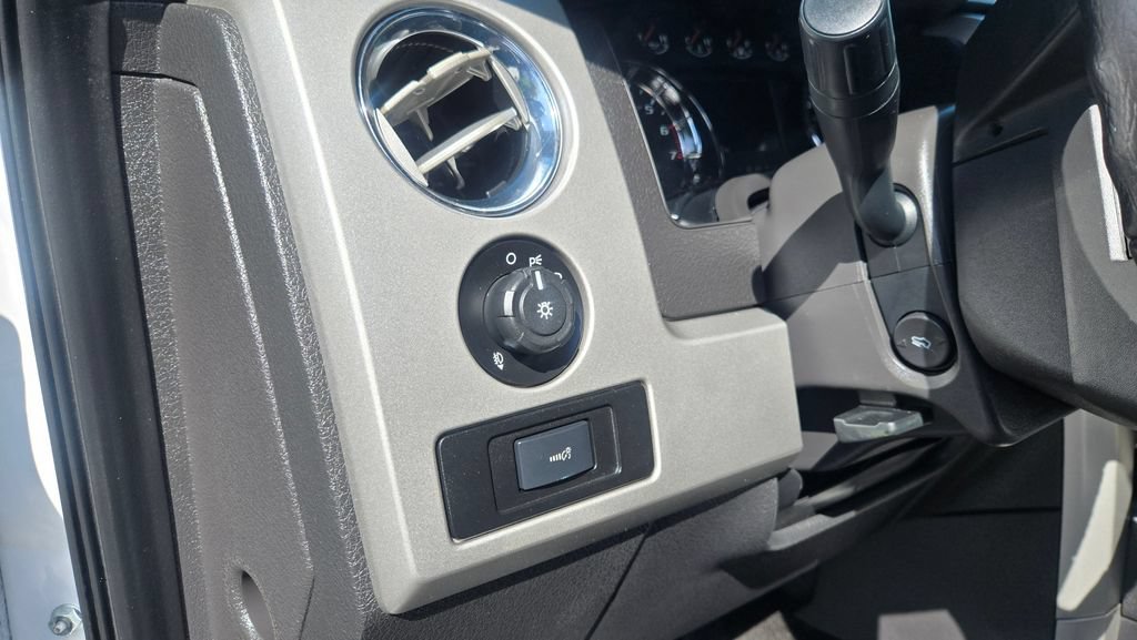 Used 2014 Ford F150 FX4 w/ Equipment Group 402A Luxury AWD/4WD image 12