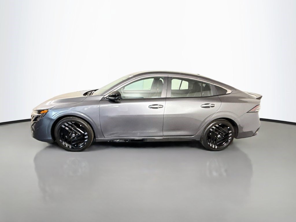 Used 2026 Nissan Sentra SR w/ Floor Mat Package FWD image 6