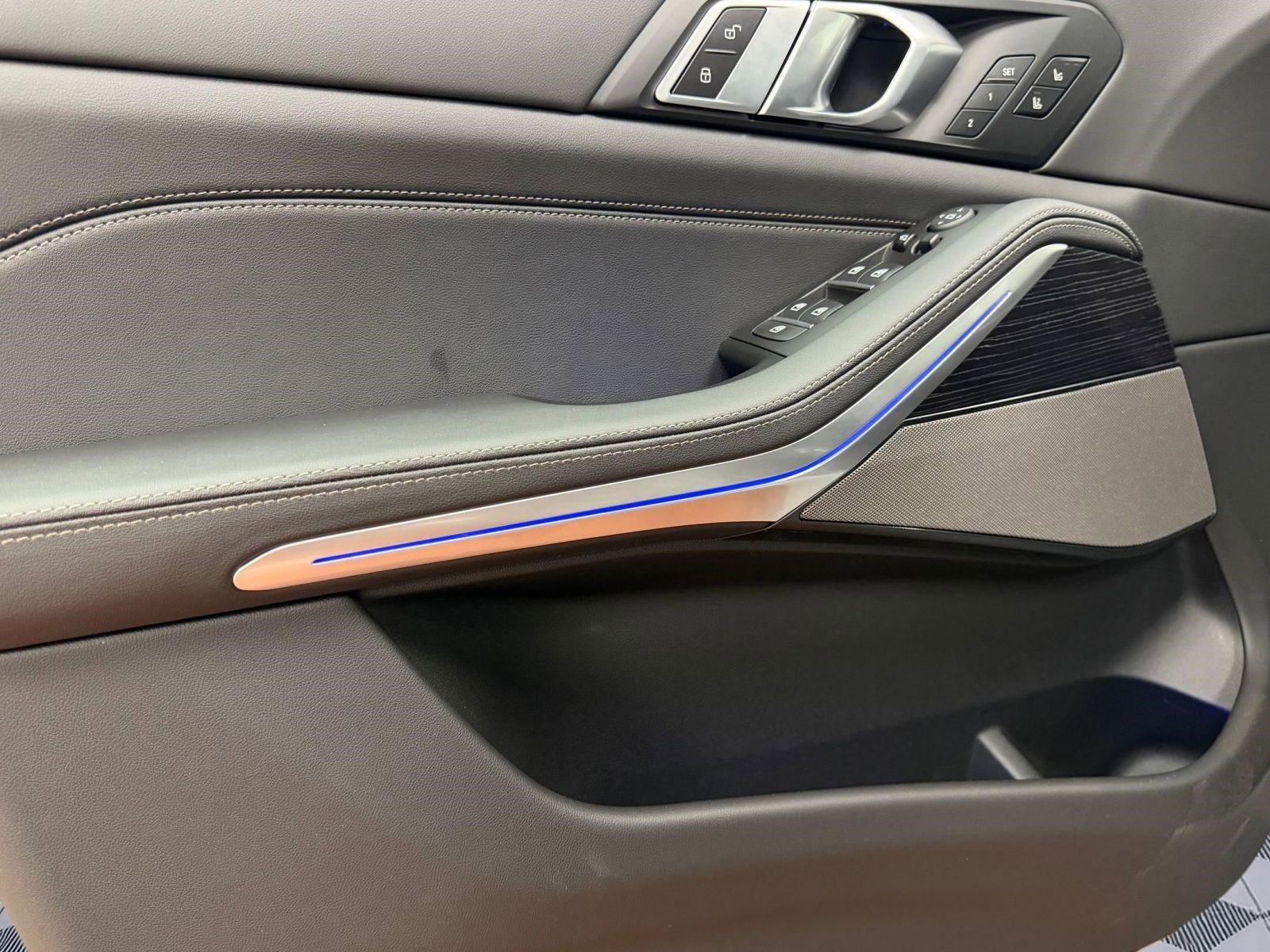 Used 2026 BMW X5 xDrive40i w/ M Sport Package image 13