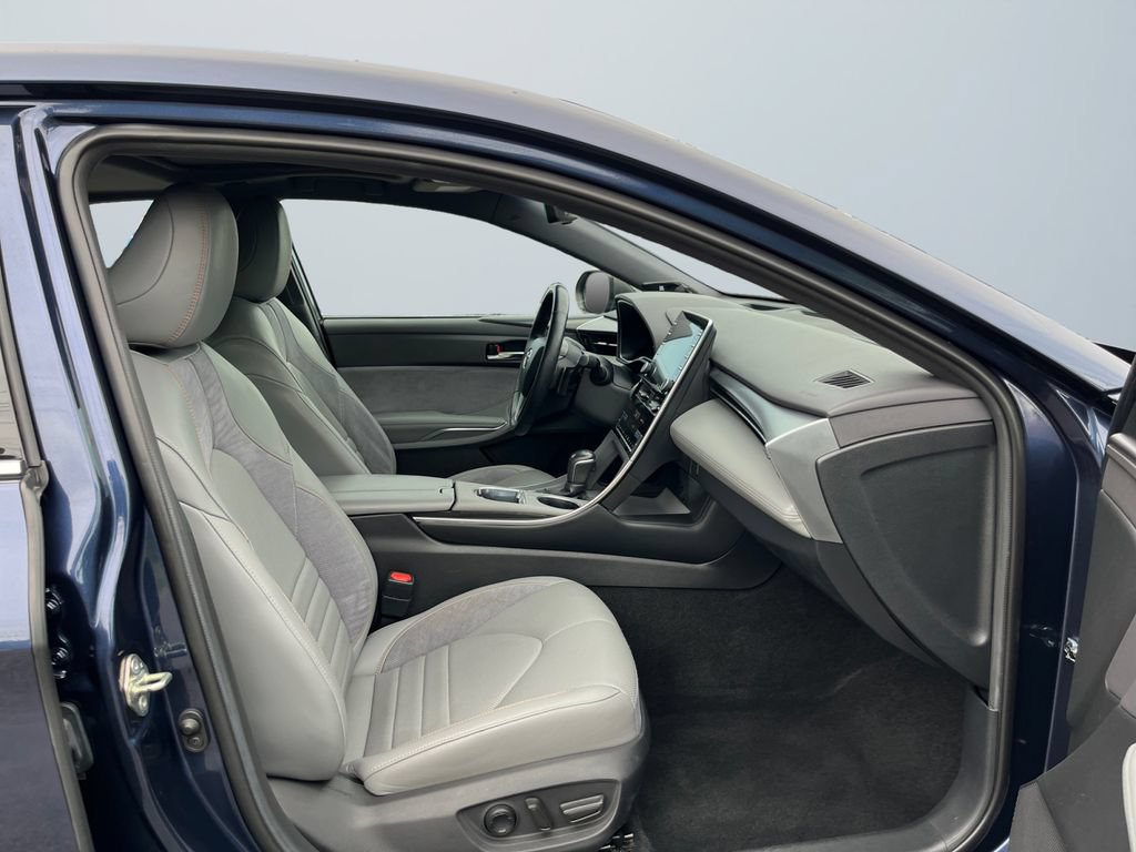 Used 2020 Toyota Avalon Touring w/ Advanced Safety Package FWD image 15