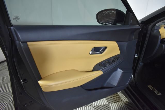 Certified 2023 Nissan Sentra SV w/ SV Premium Package FWD image 7