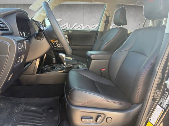 Used 2020 Toyota 4Runner TRD Off-Road Premium AWD/4WD image 19