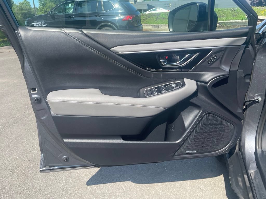 Used 2020 Subaru Outback Limited XT AWD/4WD image 16