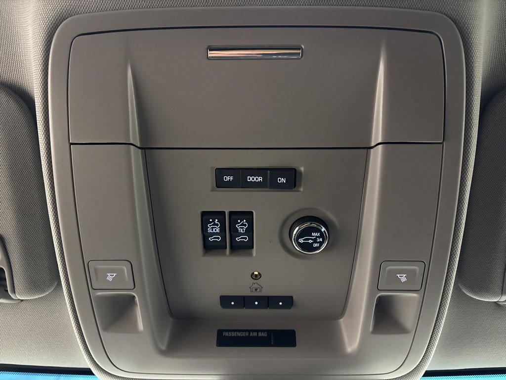 Used 2017 Chevrolet Suburban Premier image 19