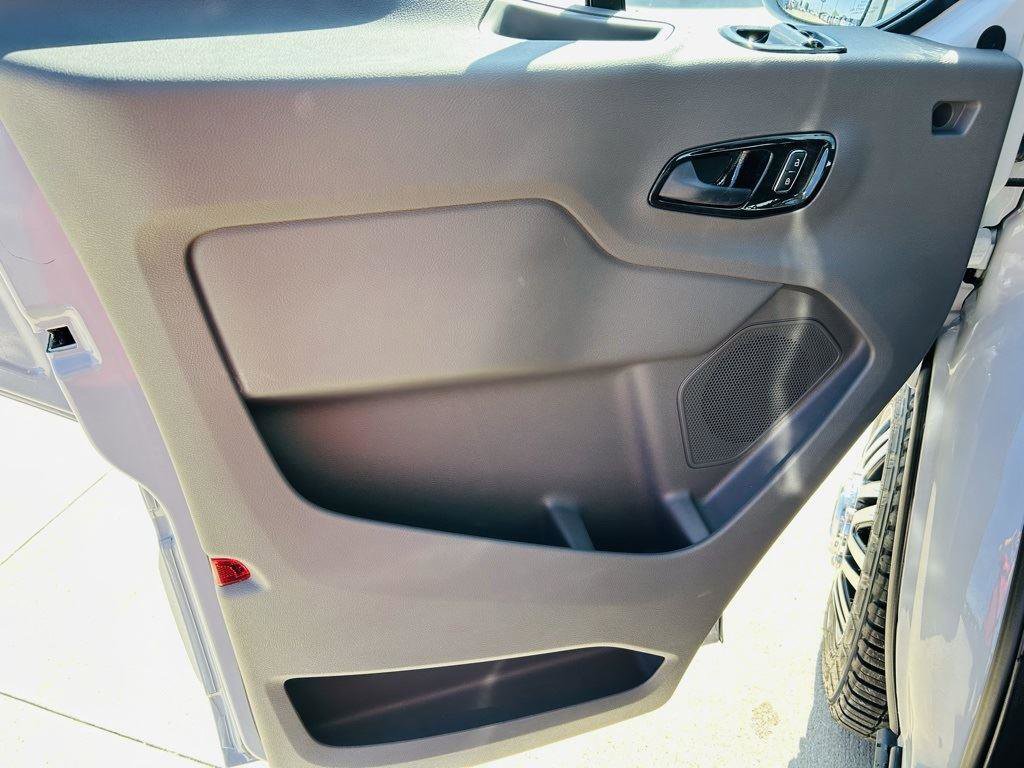New 2025 Ford Transit 250 148 Medium Roof Extended AWD image 14