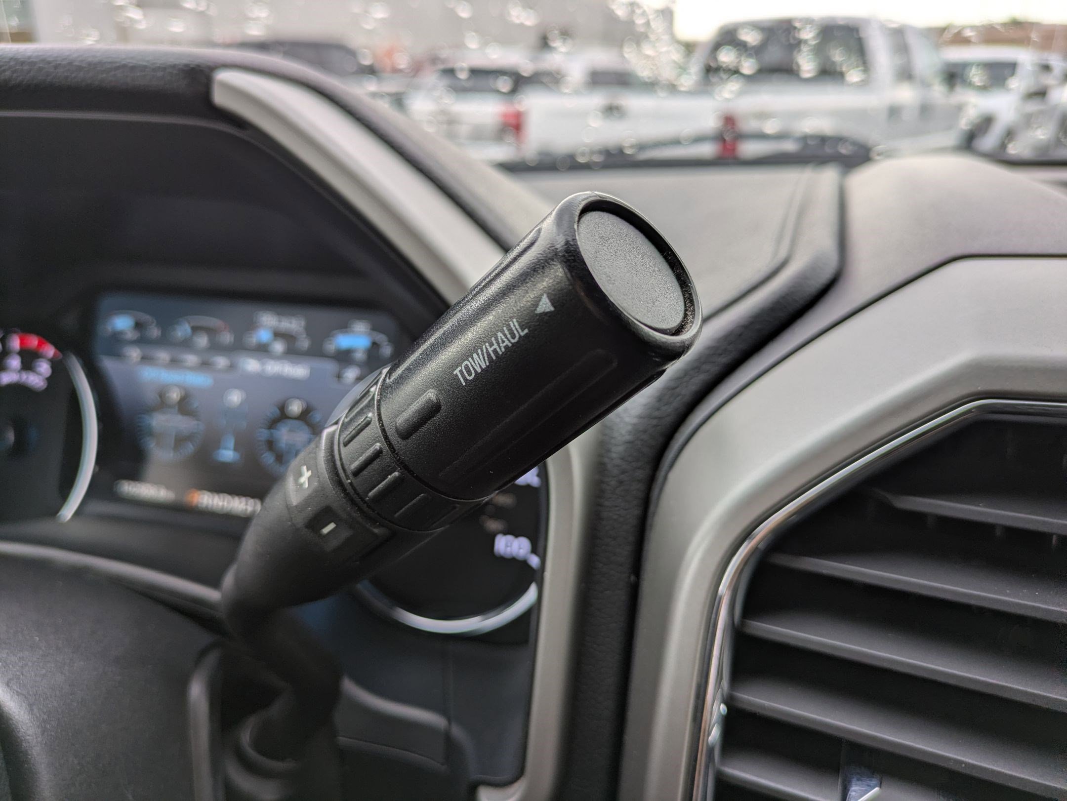 Used 2018 Ford F250 Lariat w/ Lariat Value Package AWD/4WD image 25