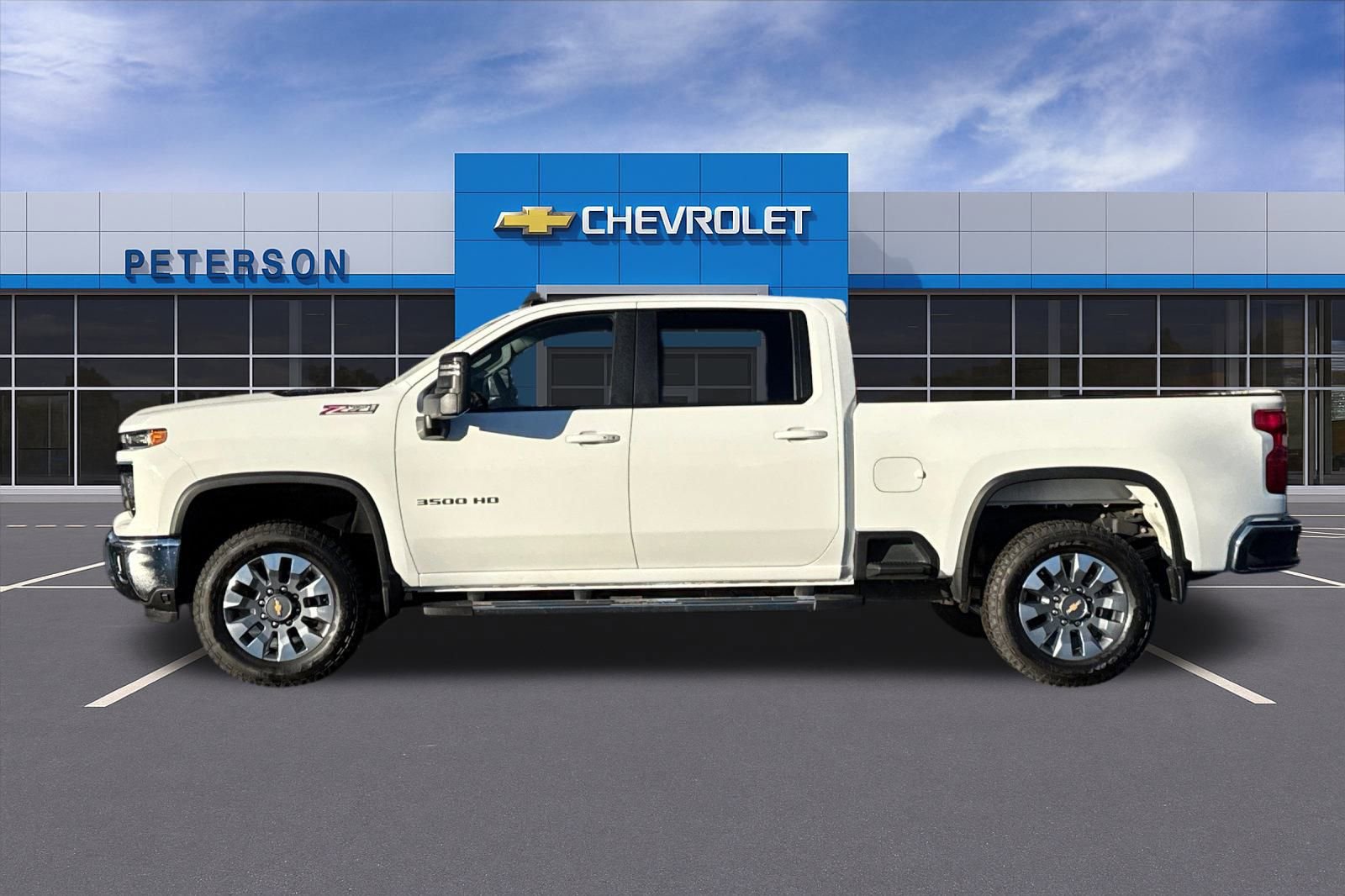 Certified 2024 Chevrolet Silverado 3500 LT w/ Convenience Package image 7