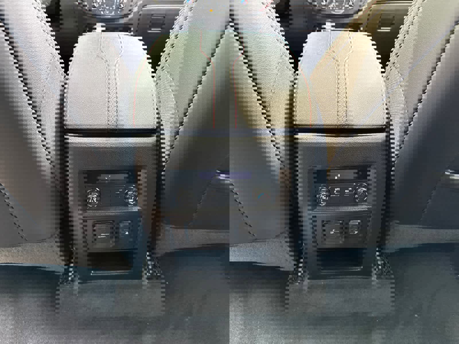 Certified 2022 Chevrolet Traverse RS image 33