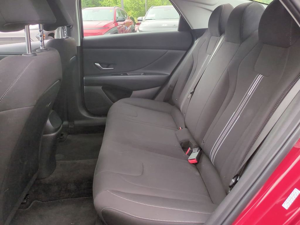 Certified 2023 Hyundai Elantra SEL w/ Convenience Package FWD image 23