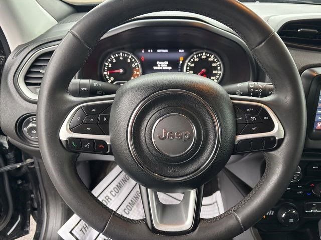 Used 2021 Jeep Renegade Latitude image 16