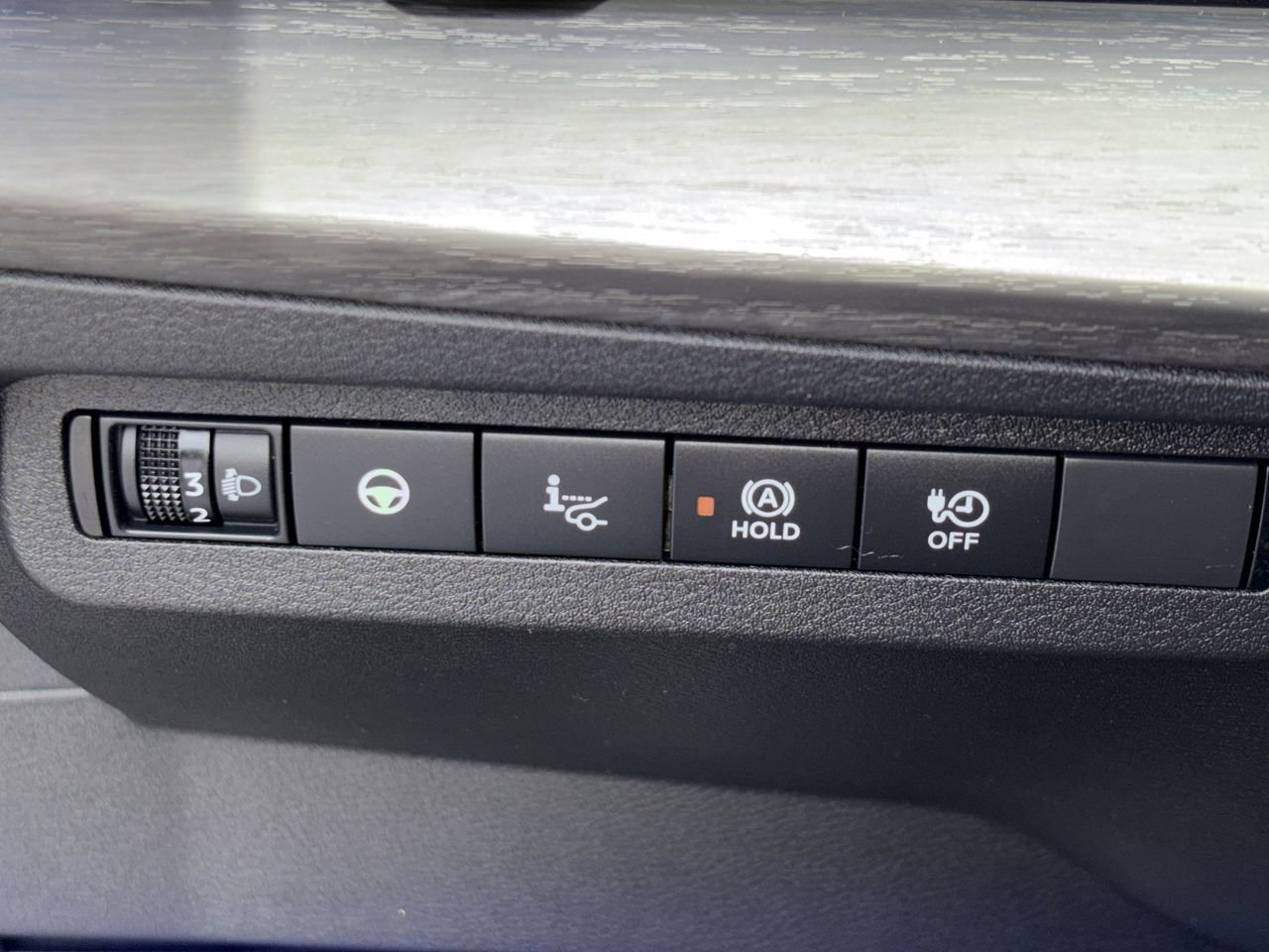 Used 2023 Nissan Ariya FWD image 21