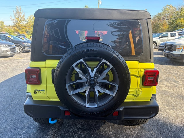 Used 2024 Jeep Wrangler Unlimited w/ Convenience Group AWD/4WD image 25