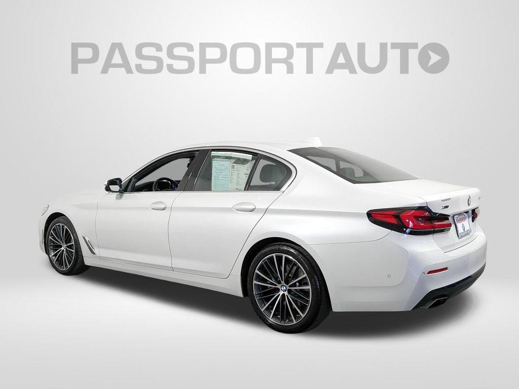 Used 2021 BMW 530i xDrive w/ Convenience Package image 3
