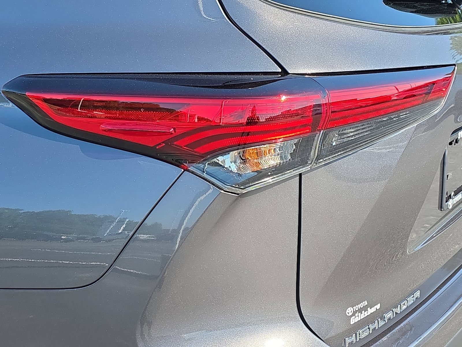 Used 2023 Toyota Highlander XLE FWD image 35