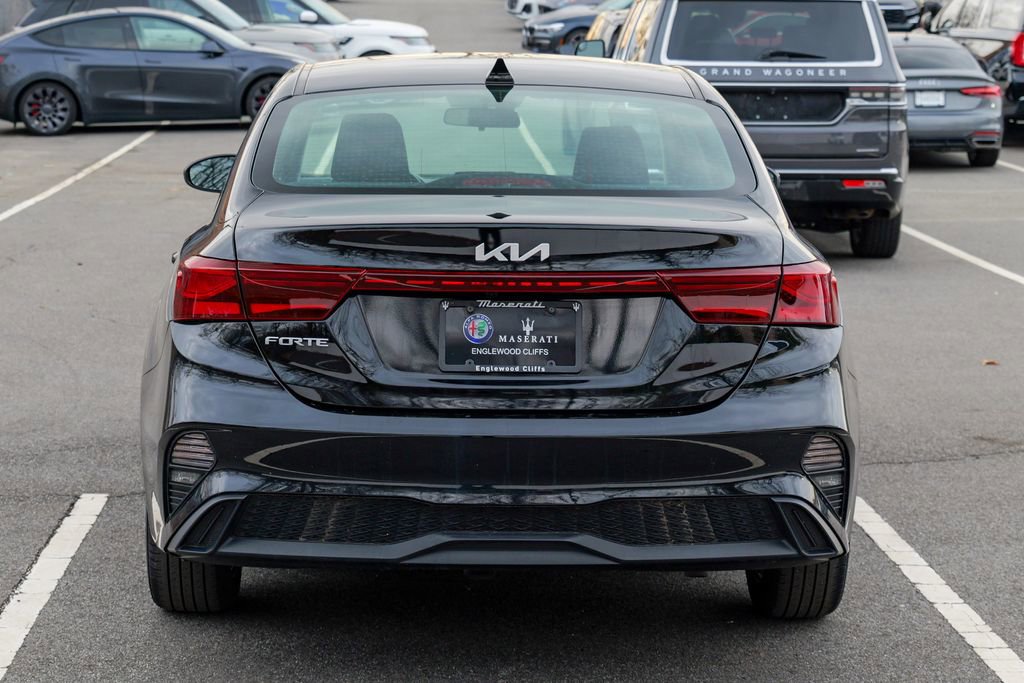 Used 2023 Kia Forte LXS image 6