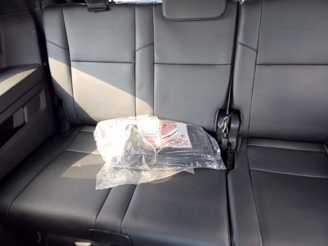 Used 2024 Toyota Sequoia Platinum AWD/4WD image 17