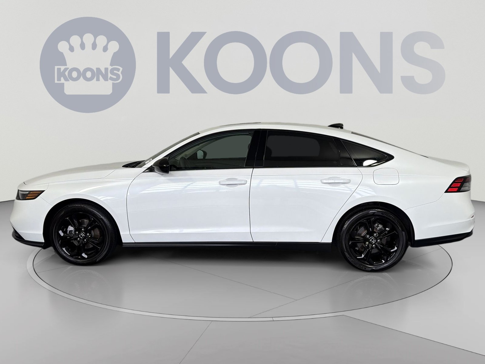 Used 2025 Honda Accord SE image 2