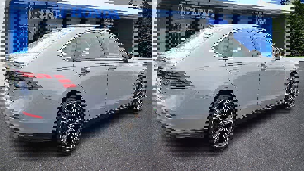 Certified 2024 Honda Accord Sport image 8