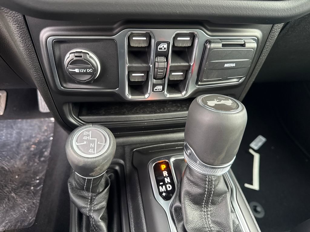 New 2026 Jeep Wrangler Sahara w/ Whitecap Package image 24