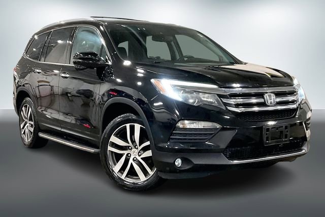 Used 2016 Honda Pilot Touring image 1