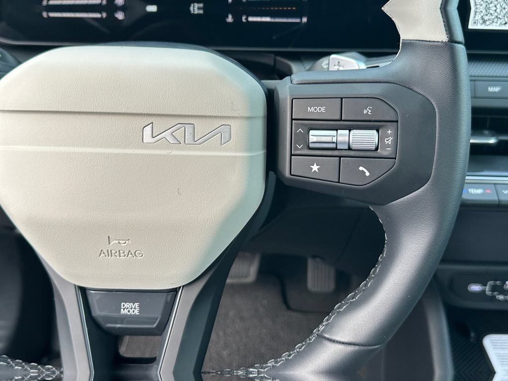 New 2026 Kia K4 GT-Line Turbo w/ GT-Line Sunroof Package FWD image 17