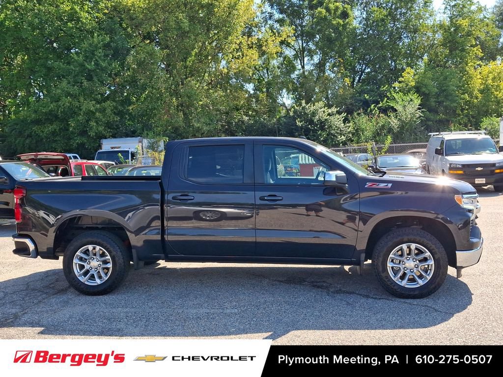 Certified 2023 Chevrolet Silverado 1500 LT w/ Z71 Off-Road Package AWD/4WD image 9