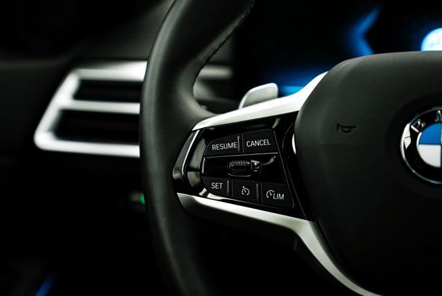 Used 2025 BMW 330i xDrive Sedan image 19